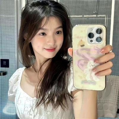 蜂言疯语海报